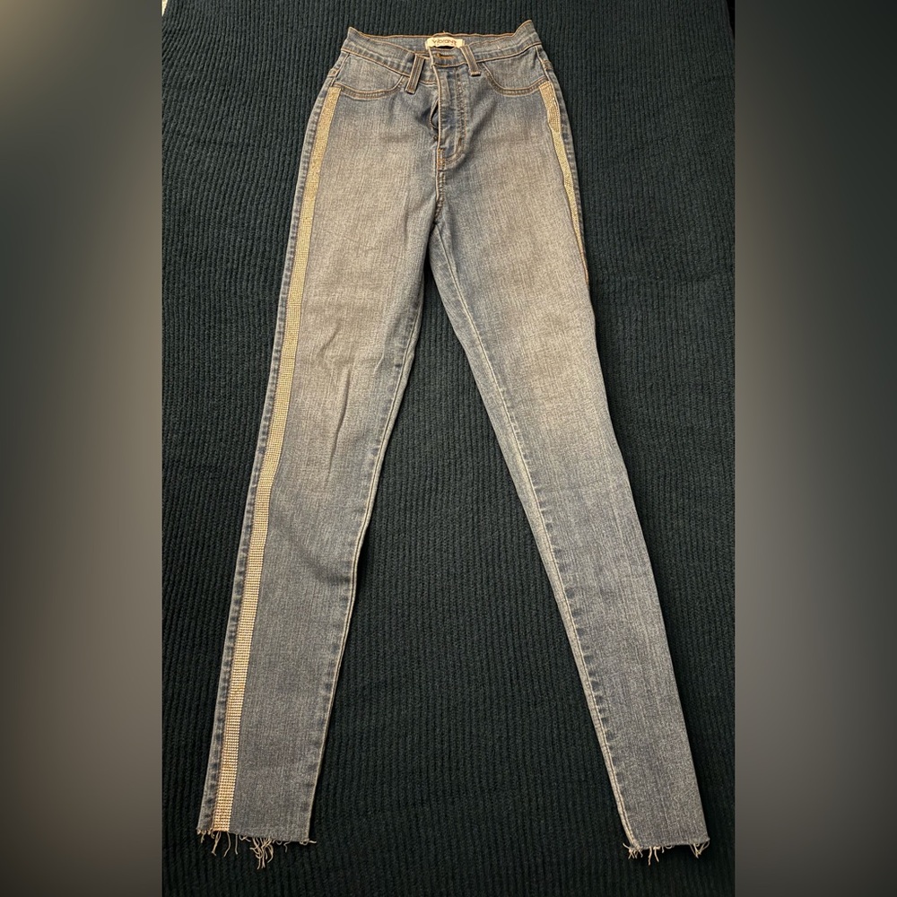 Skinny going out clubbing jeans w/ a razzle dazzle strip.